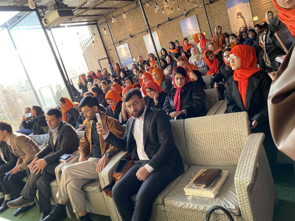 پیوستن به جمع استادان رضاکار دانشگاه آنلاین زن2026.07.29